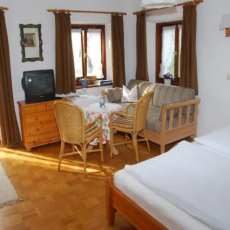 Gaestehaus Stoanerhof Alojamento de Turismo Rural Unterwössen